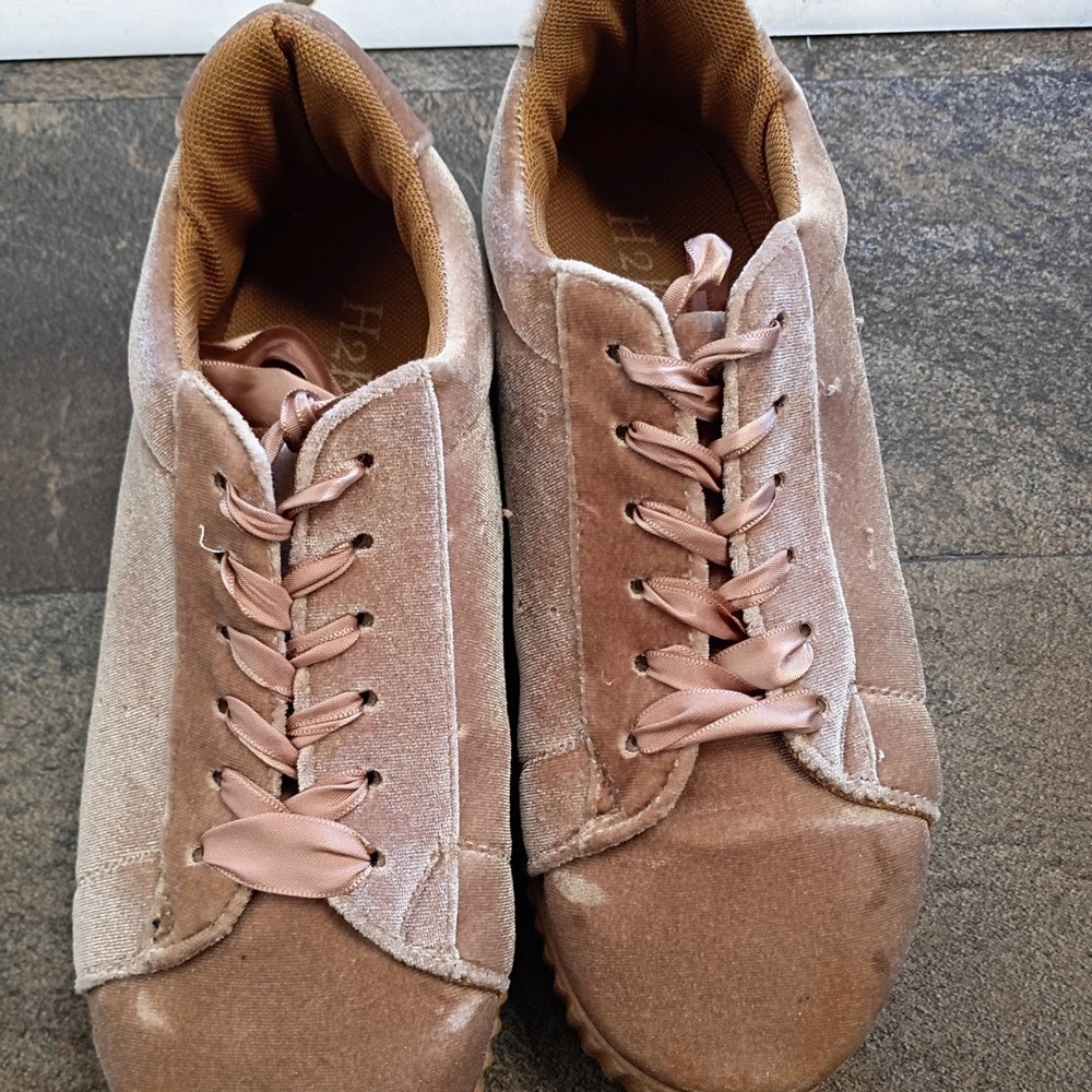 H2K Velvet Sneakers Womens 7 Pink Good Satin Ribbon Lace Up Platform Creepers